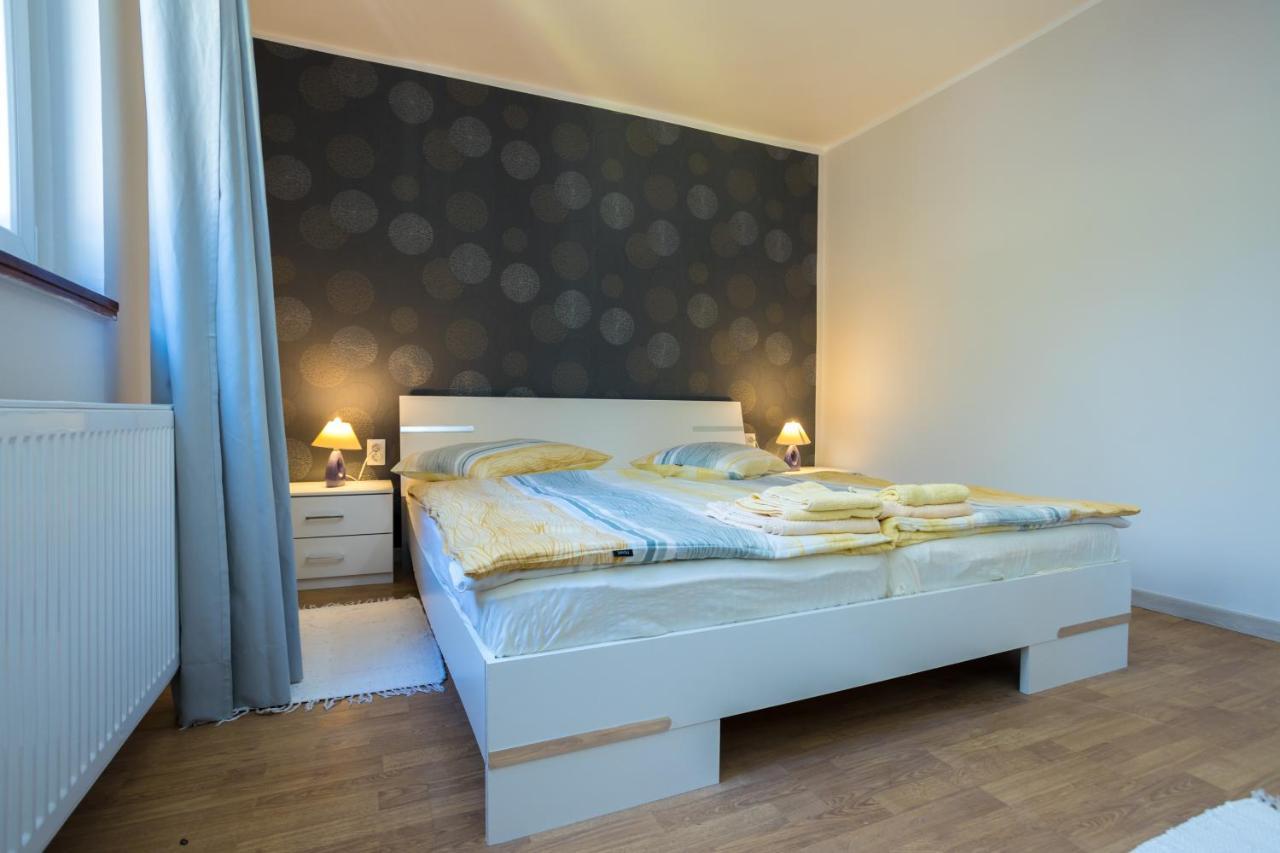 Apartman Marija Appartement Njivice Buitenkant foto